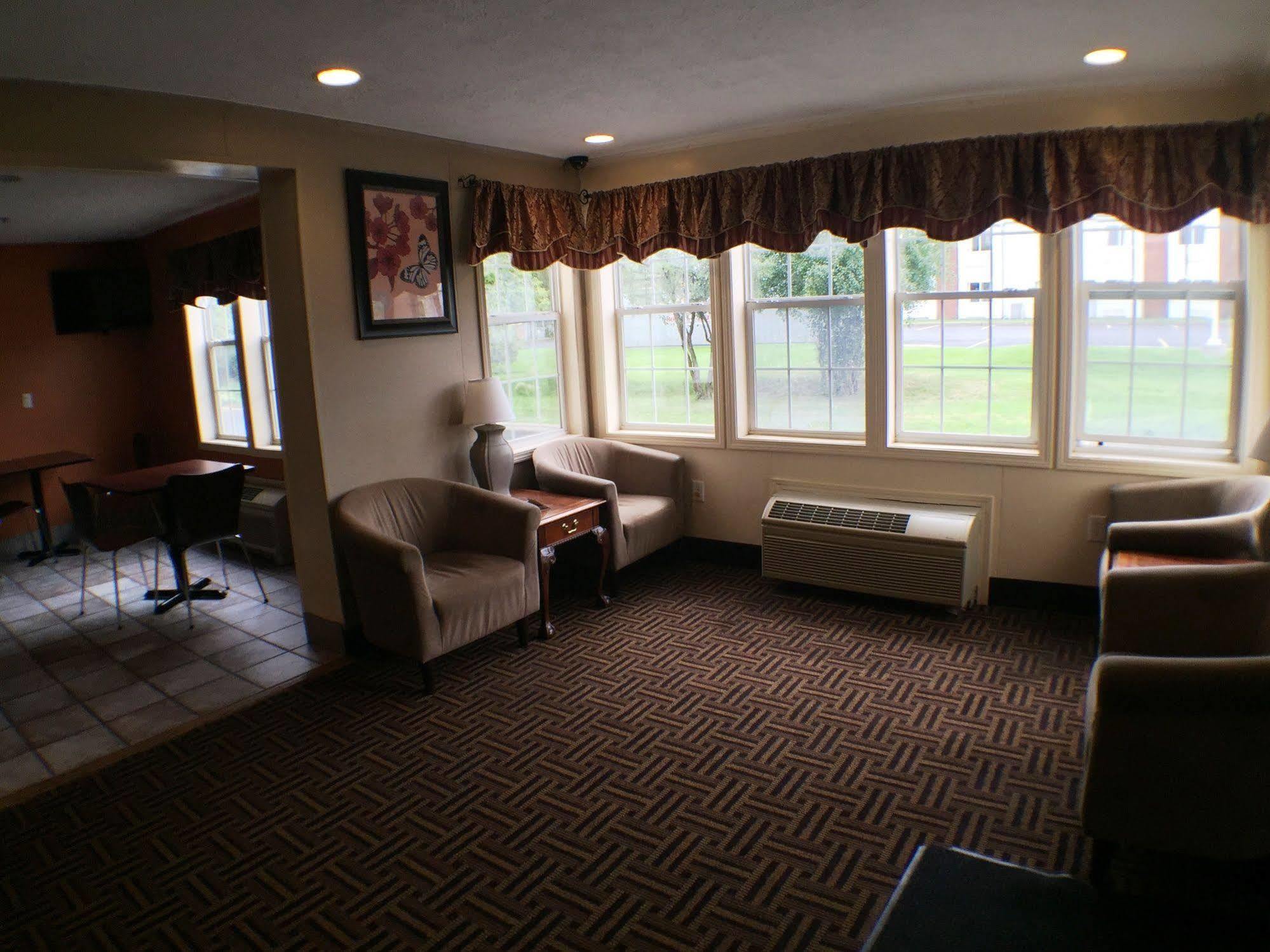 Syracuse Inn شرق سيراكيوز المظهر الخارجي الصورة