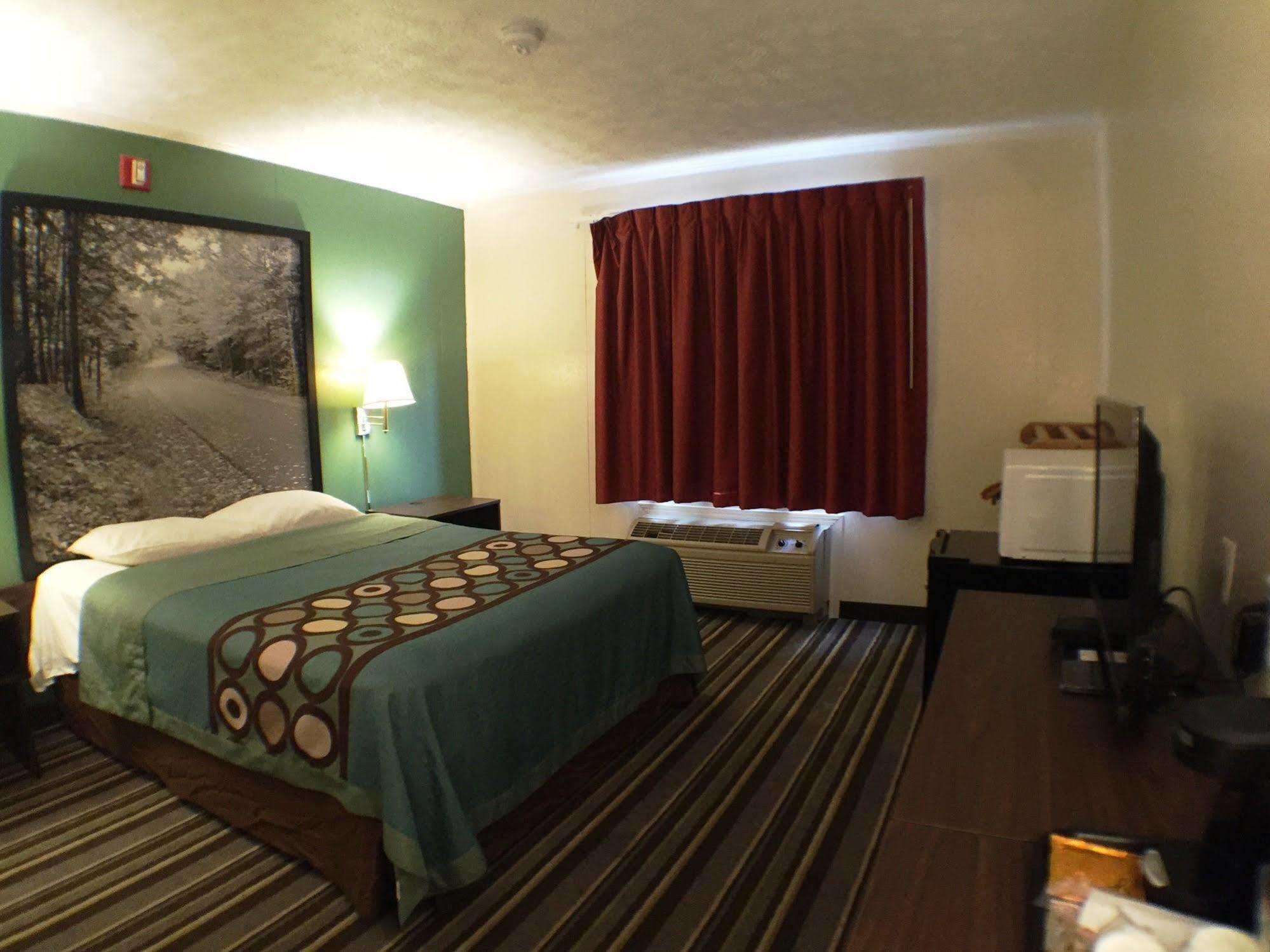 Syracuse Inn شرق سيراكيوز المظهر الخارجي الصورة